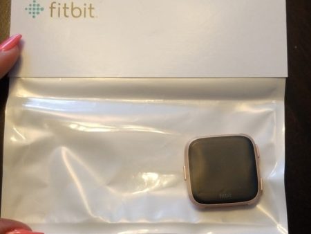 Fitbit Versa Fitness Watch Brand New! Pebble Only!! Free Shipping! Fashion